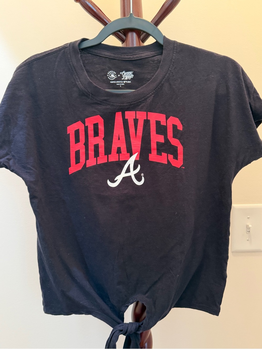 Atlanta Braves Women Black Tie-Front T-Shirt